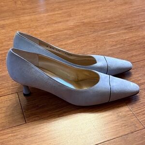 St. John Light blue suede Heels - kitten heel - women’s size 8.5